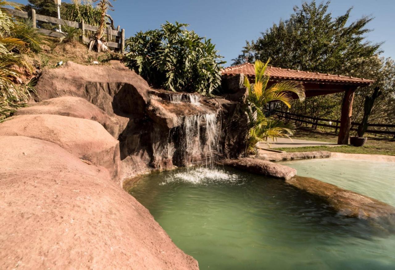Casa De Campo Com Piscina Cascata Artificial Sao Lourenco  Ngoại thất bức ảnh